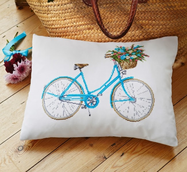 Bicicleta Em Ponto Cruz by Sandra Duarte: Bicicleta