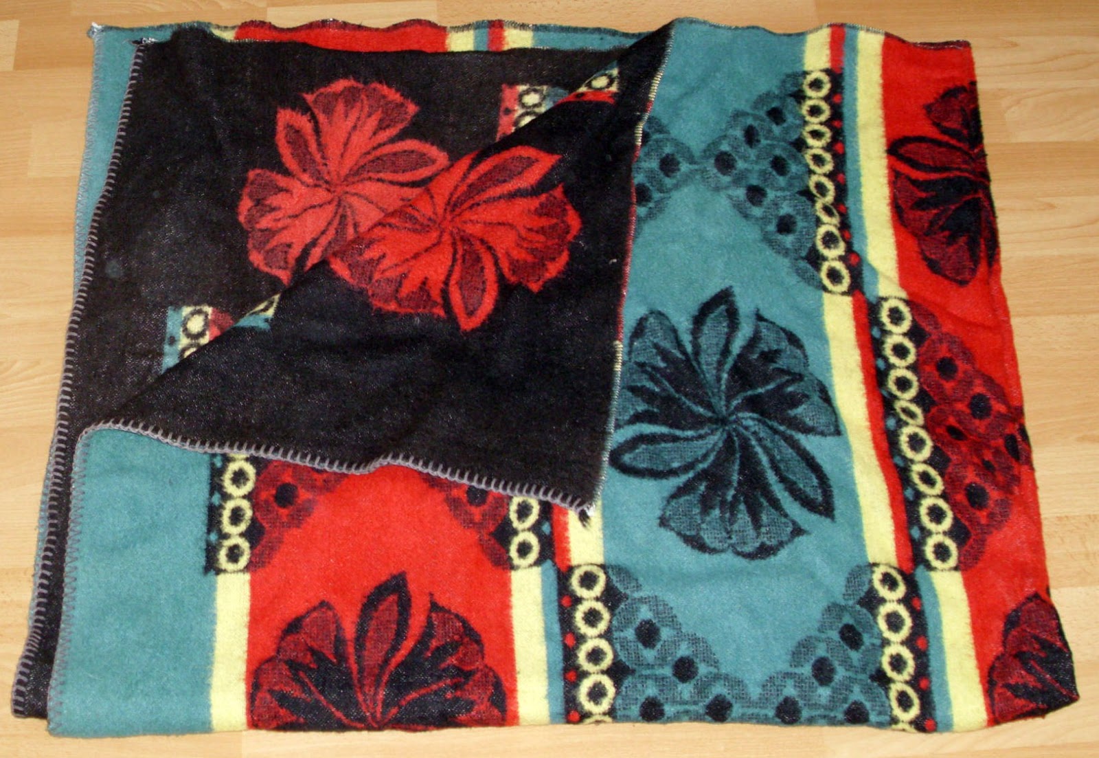 Vintage Retro Blankets Museum Blankets from the '50s, '60s and '70s
