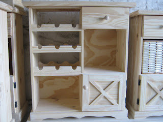 Luisi Decoraciones: Muebles de Pino Seleccionado