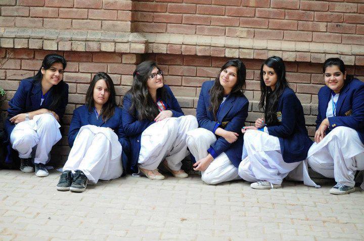 Pakistani Romantic Girls College Pakistani Romantic Girls College