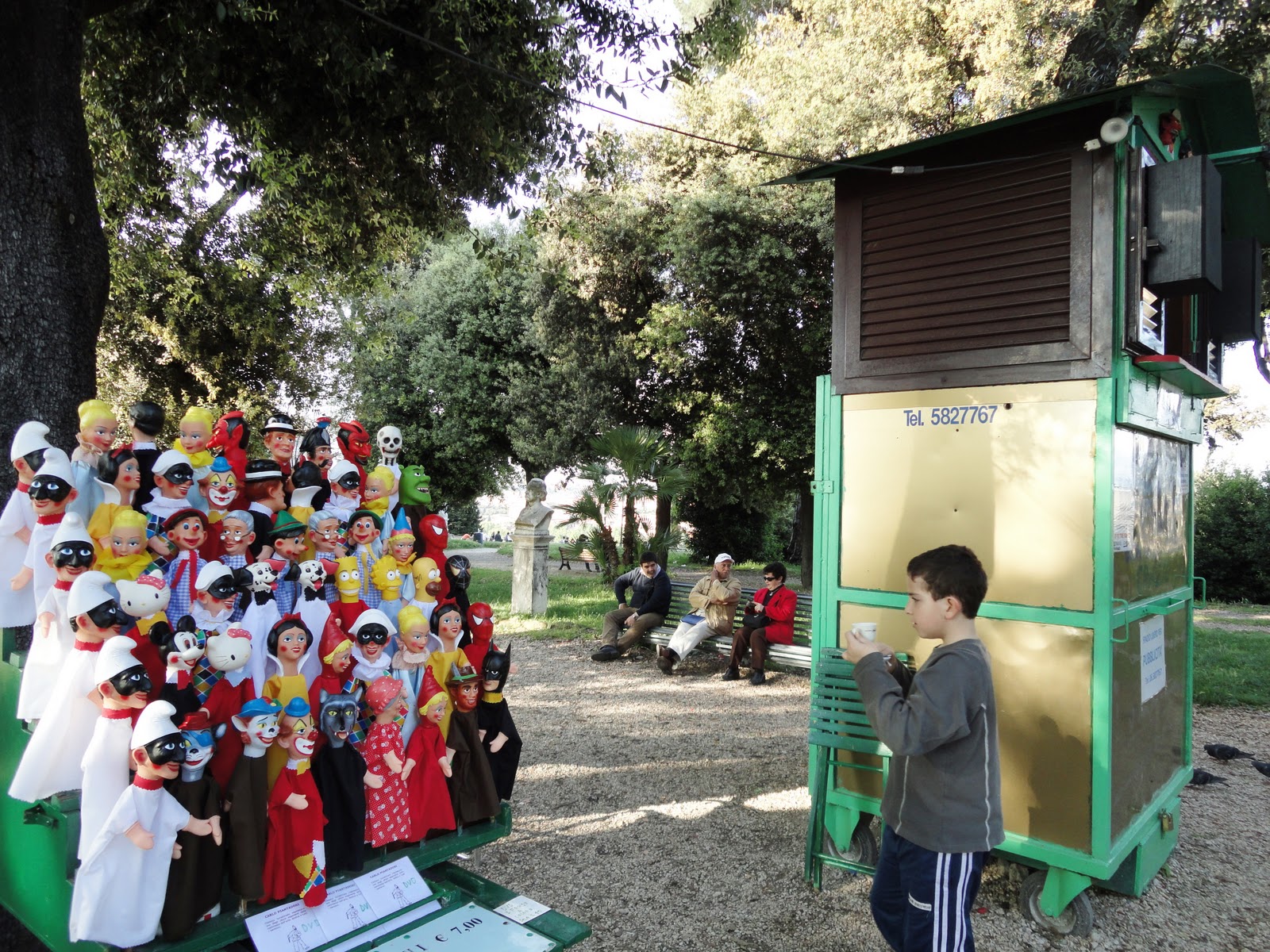 Kismondo en Roma / Puppets in Rome