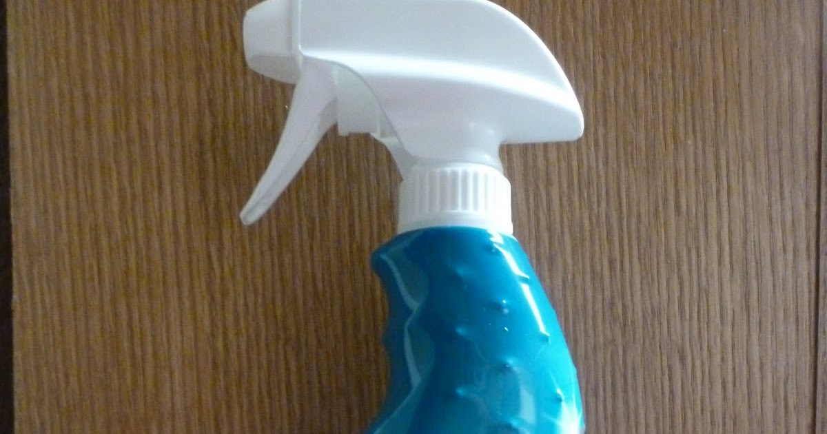 At the Fence Soft Scrub Mold and Mildew Stain Remover Gel