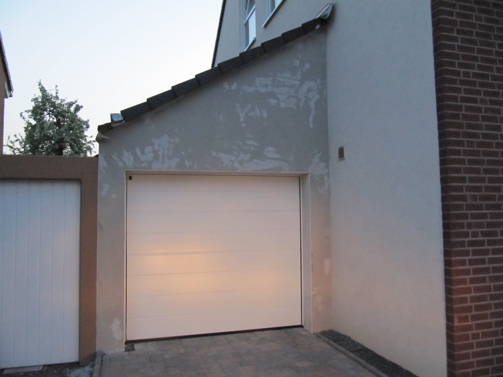 Sebastians Garagenbau: April 2011