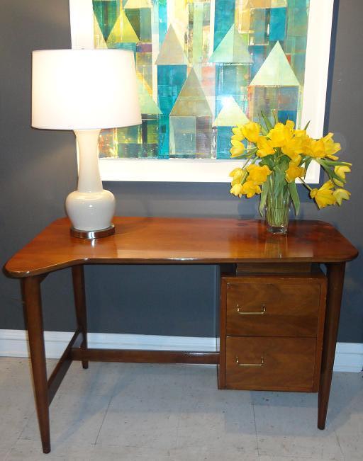 Michael Thomas American Of Martinsville Desk