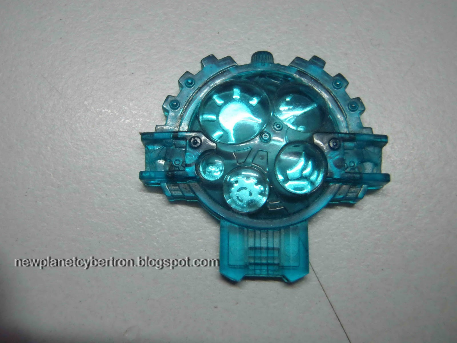 New Cybertron Transformers Review Vector Prime (Cybertron Voyager)