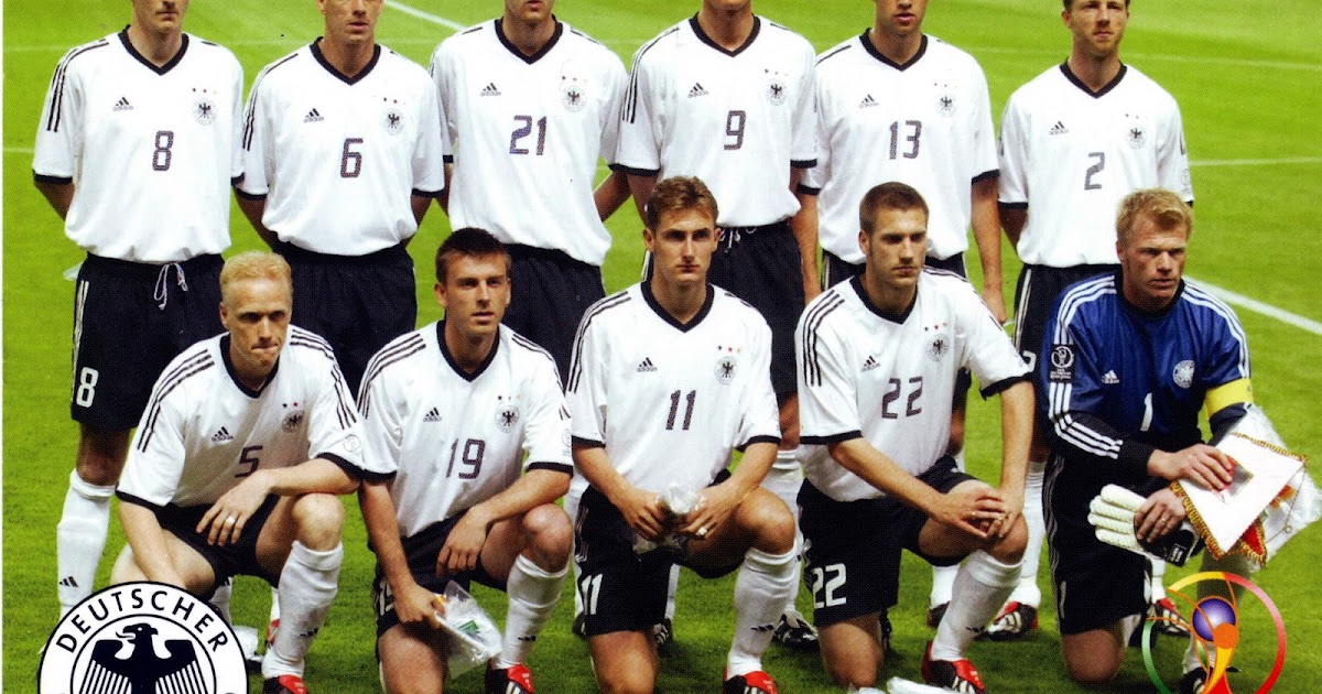 Magazine of football pictures World Cup 2002