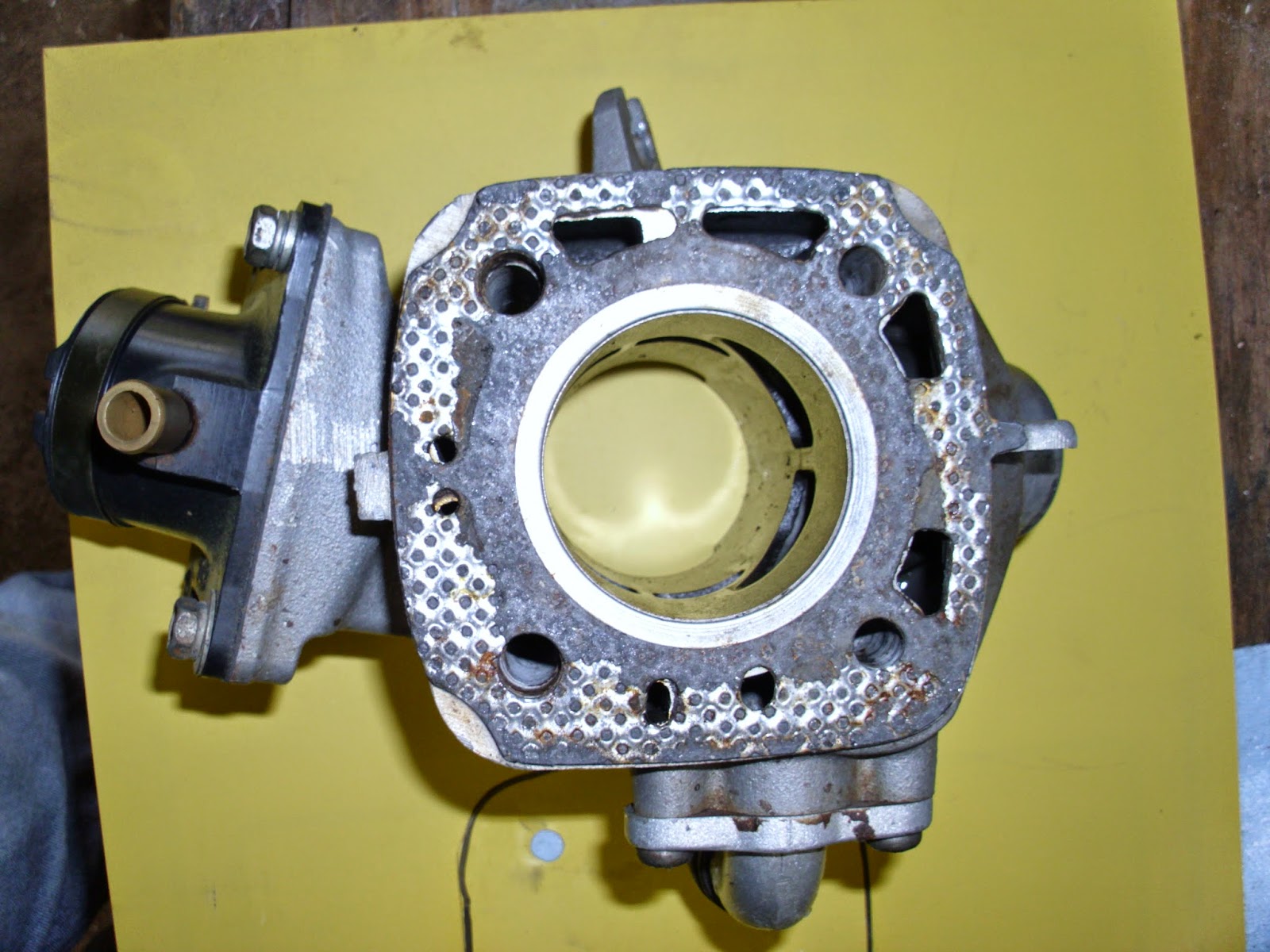 Motorcycle Renew Cylinder head and Cylinder