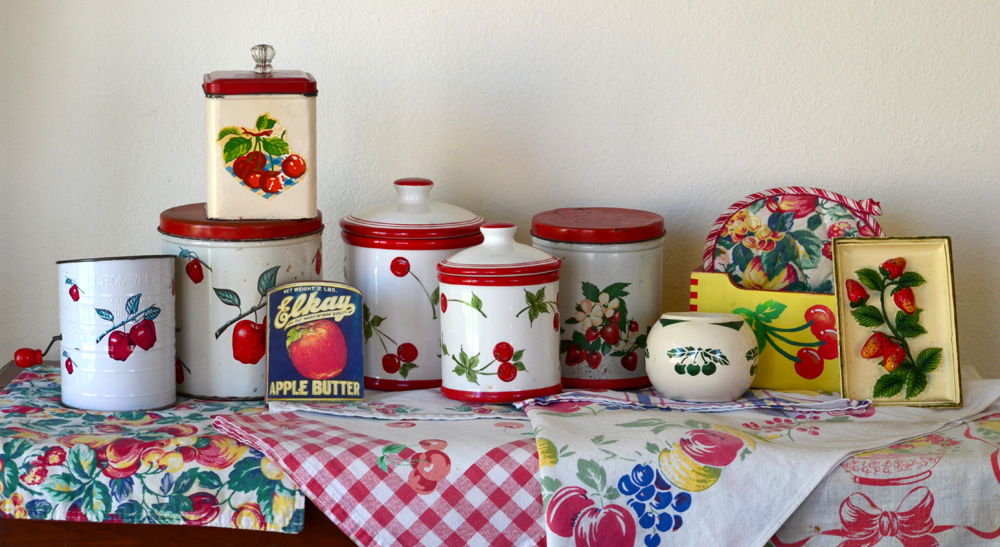The Copycat Collector COLLECTION 208 FruitThemed Kitchen Stuff