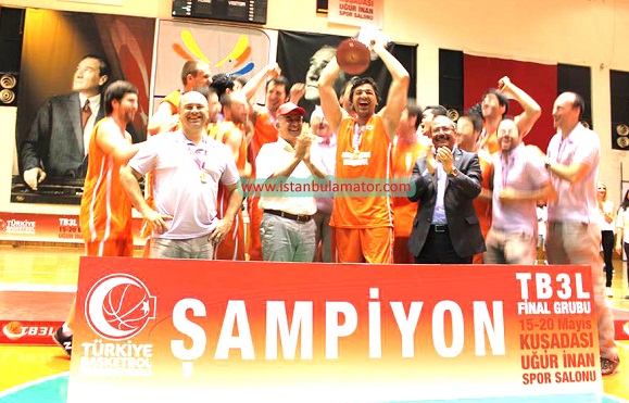 B.ÇEKMECESPOR 2.LİGE YÜKSELDİ