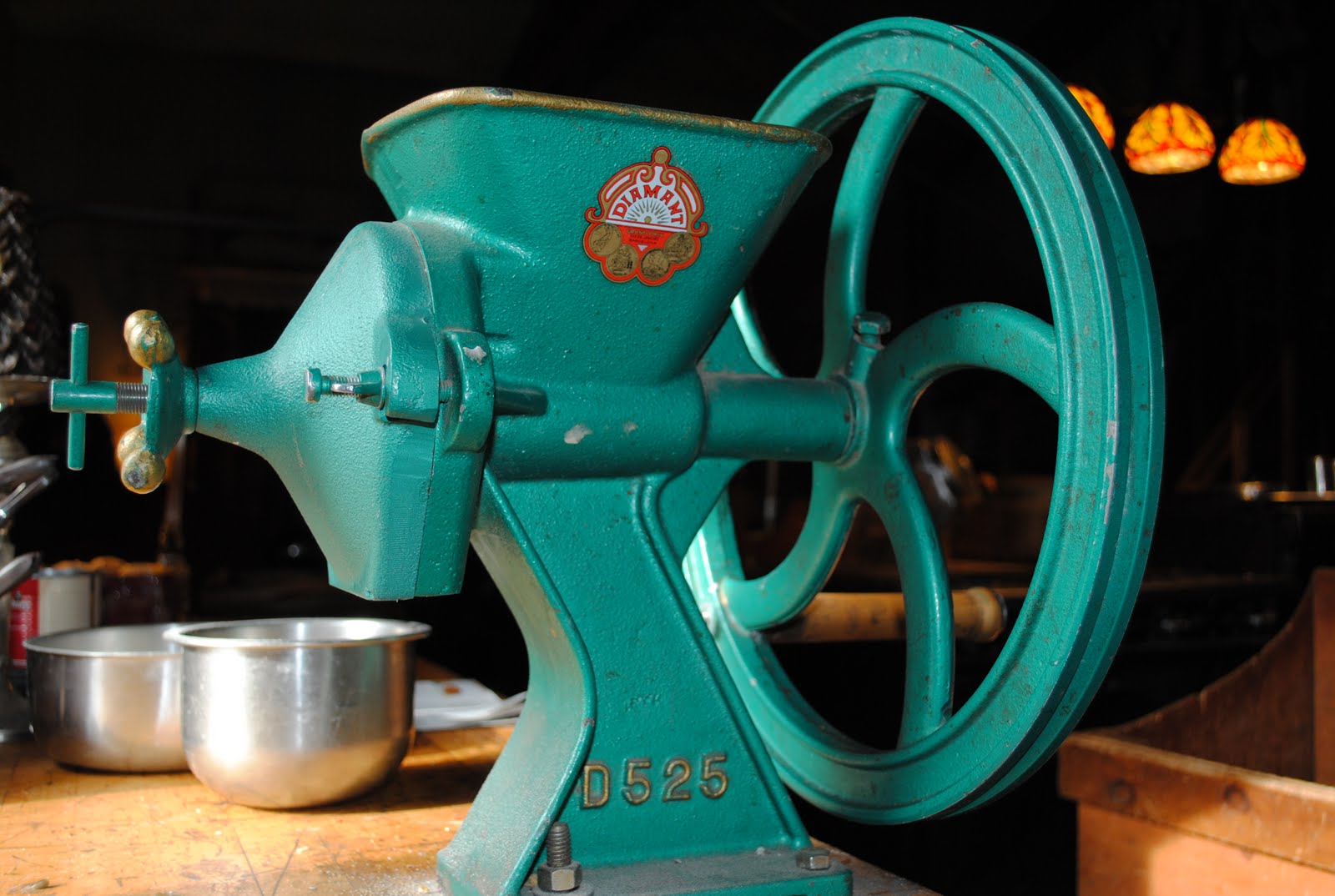 Paratus Familia Blog Equipment Review Diamant Grain Grinder