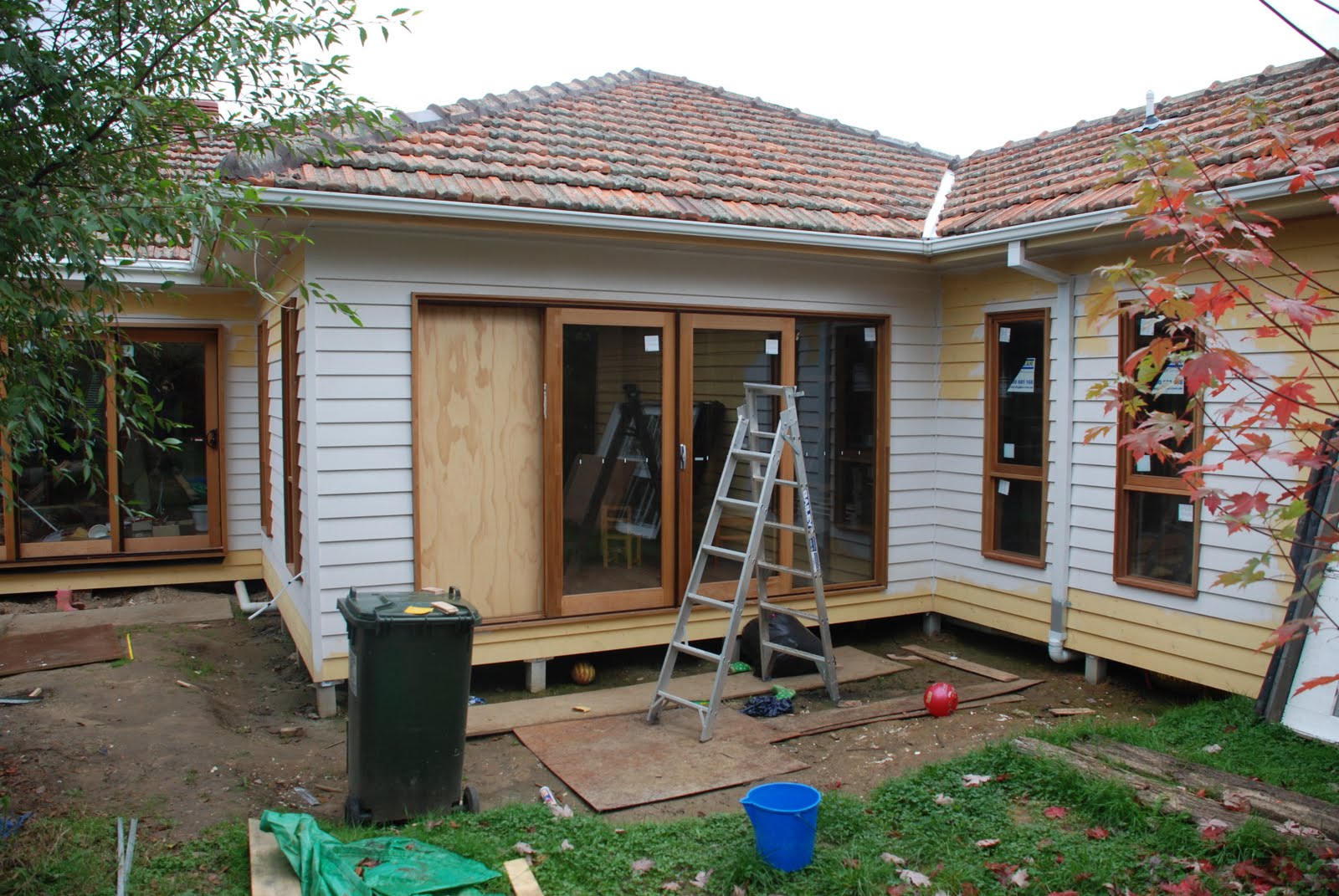 Design Back of house brick to weatherboard extension take 1