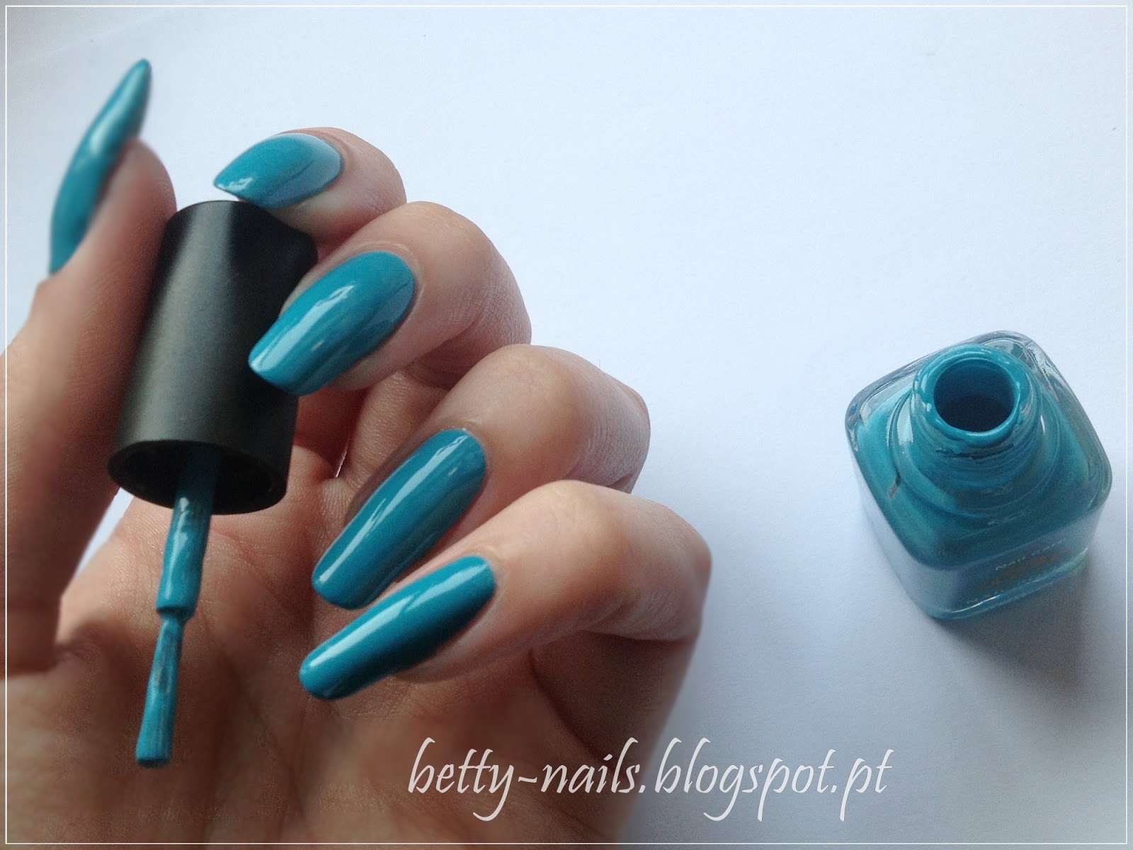 Betty Nails: LCN Shades of Desert Nail Polishes - Review & Swatches