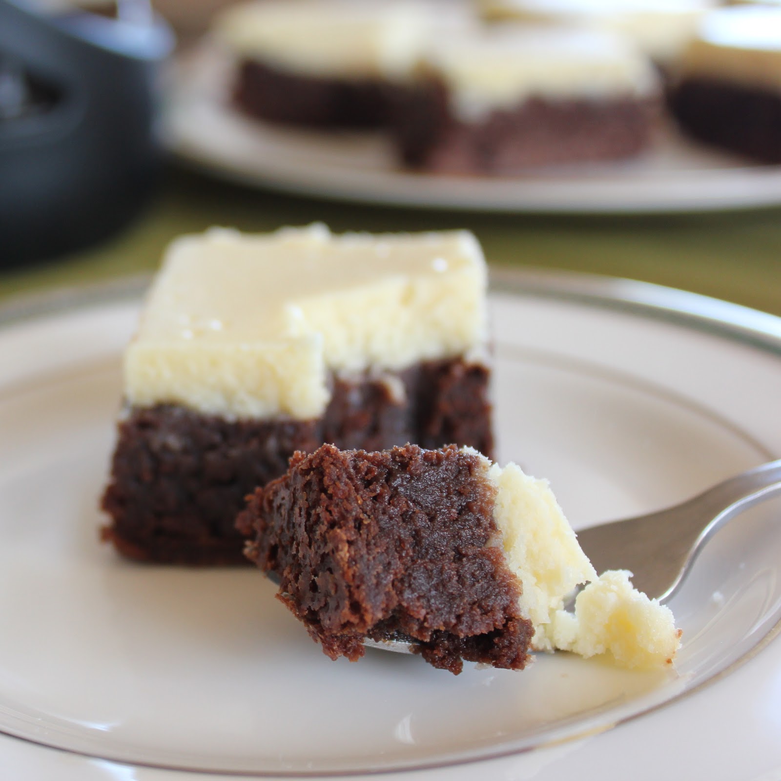 Chai + Cake Cheesecake Brownies