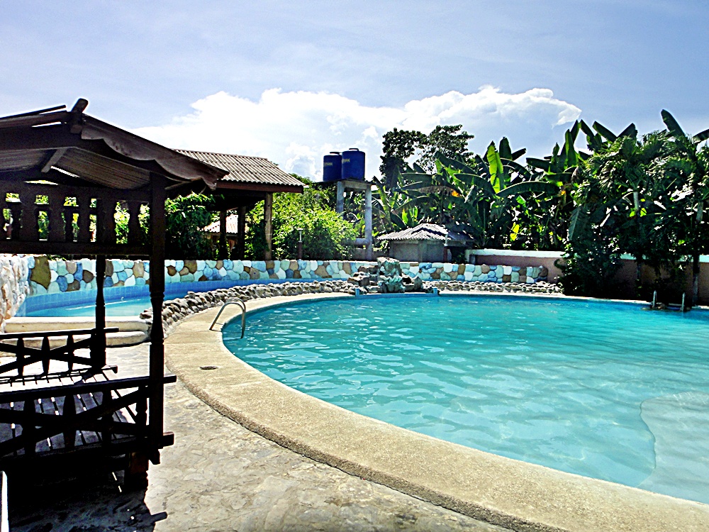 fly.in.style.daily TRAVEL BALI BEACH RESORT & SPA, Gloria, Oriental Mindoro, Philippines
