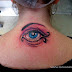 tattoo 3d olho nas costas