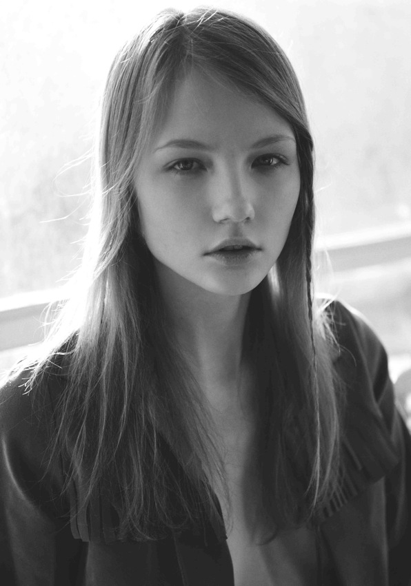 Model Plus Milan: Alina V in Paris by Gilad Sasporta