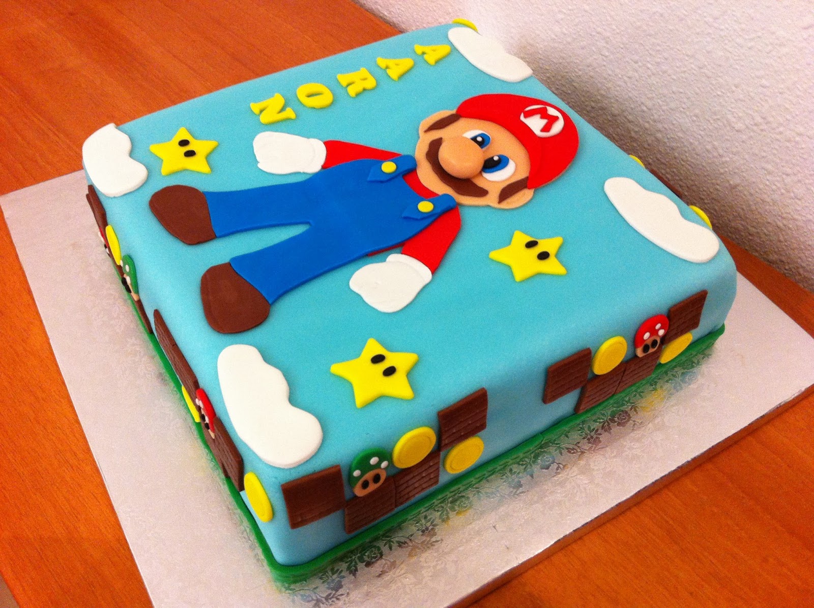 Karina´s Cookies & Cupcakes: Pastel Mario Bros