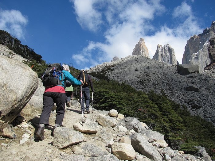 Mountain Hiking Holidays Blog: Climbing the Moraine to the Mirador las