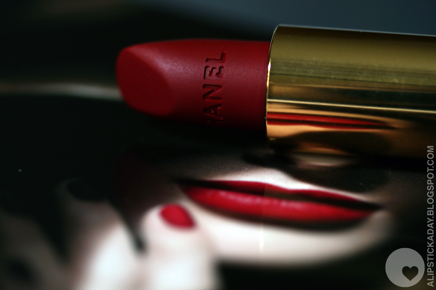 A LIPSTICK A DAY: Lipstick of the day #15 - Chanel Rouge Allure Velvet in  La Fascinante #38
