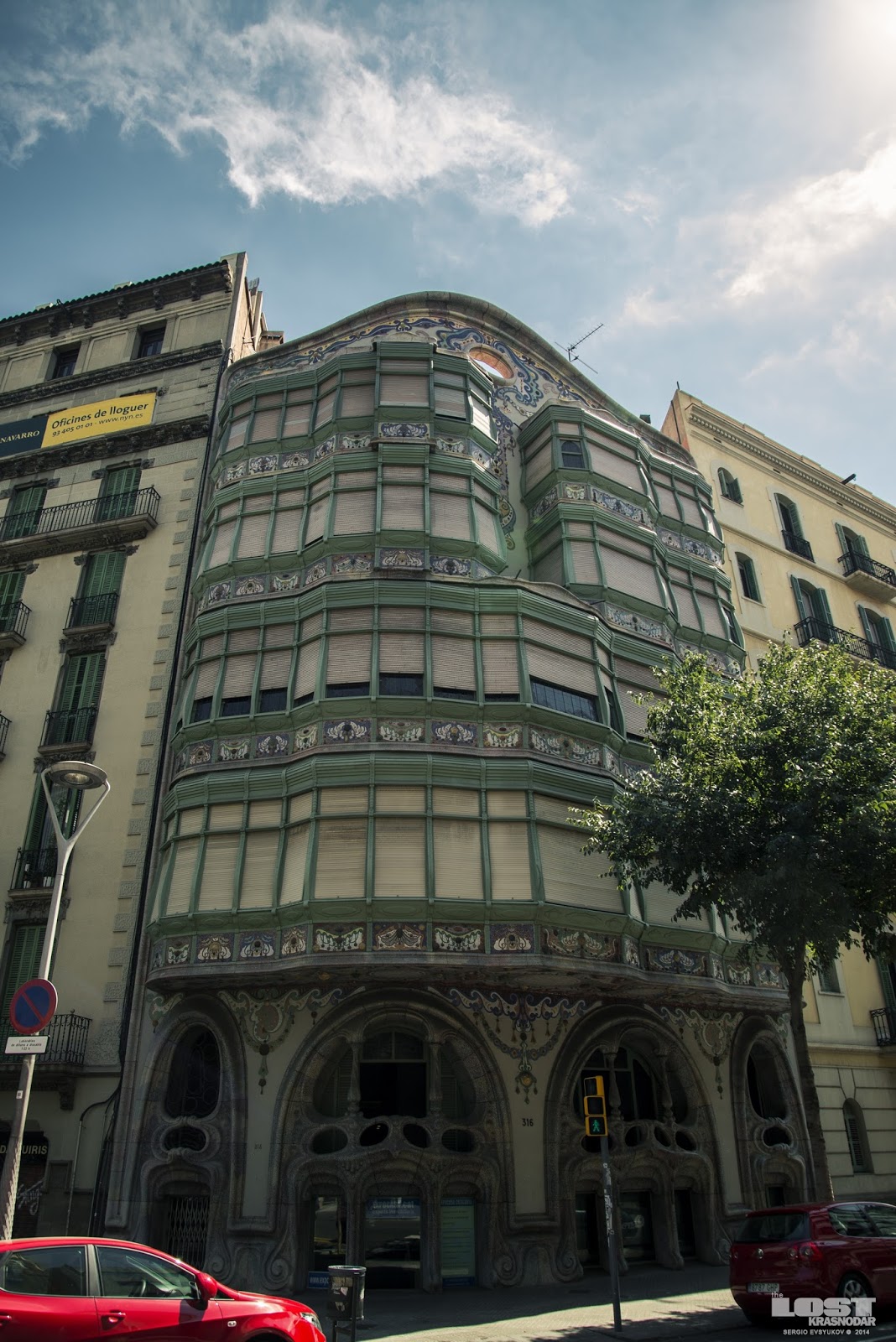 Дом Comalat в стиле каталонский модерн Casa Comalat