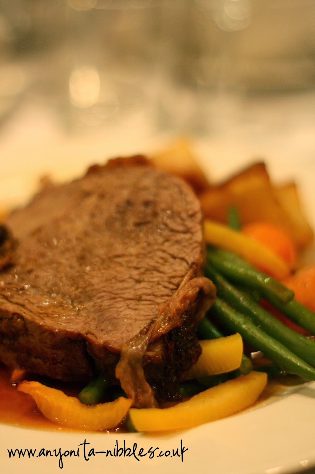 Roast beef and vegetables from the Renaissance Hotel in Manchester | Anyonita-Nibbles.co.uk