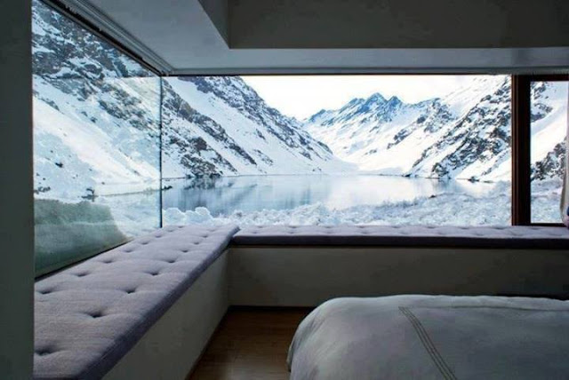 Bedroom in the mountains at Portillo, Chile