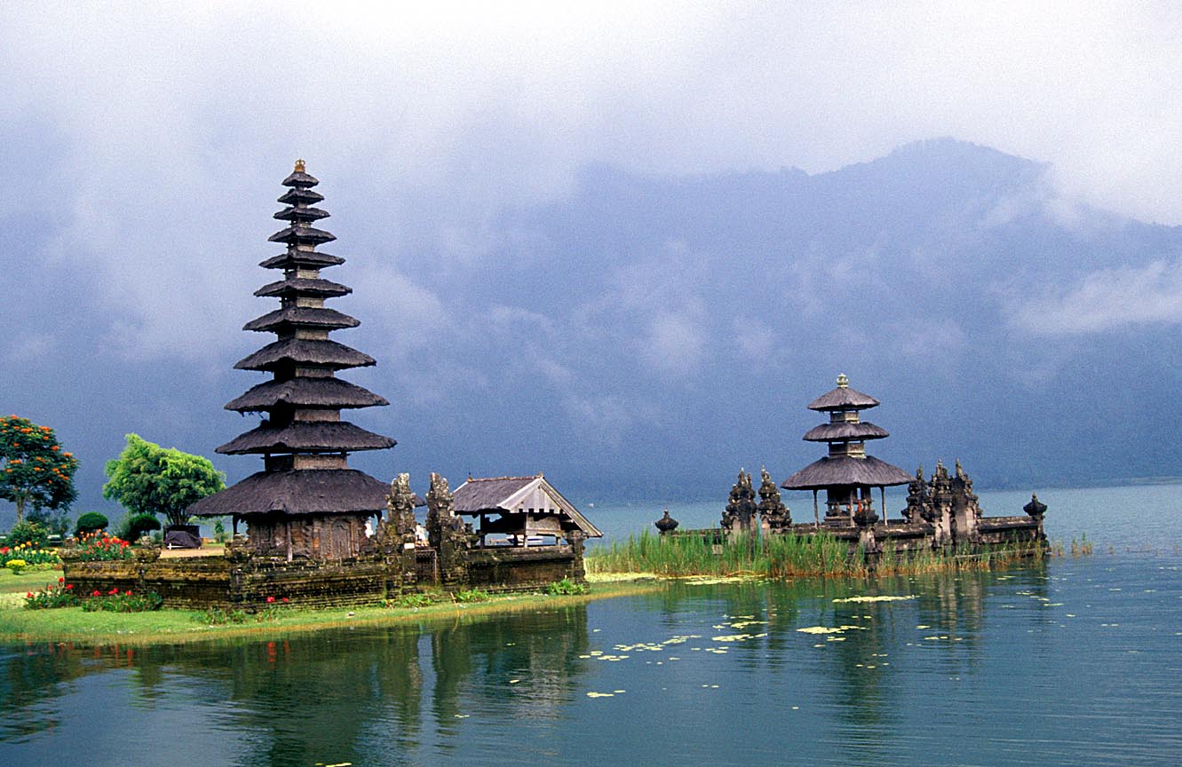 Exotic Places: Best Vacations Places in Indonesia