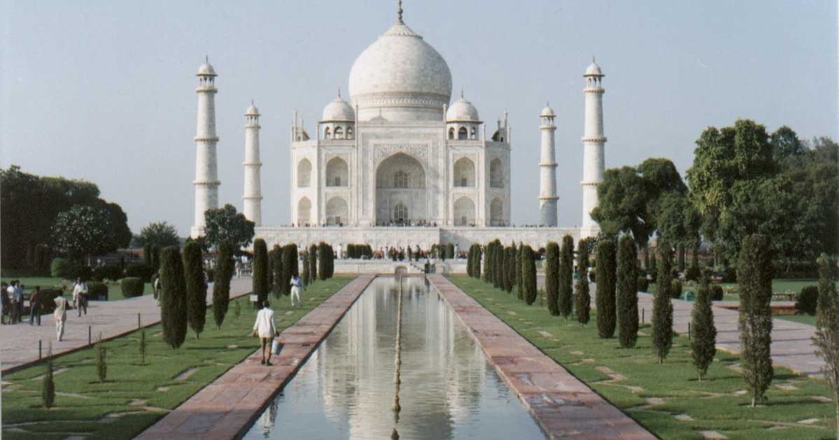 7 Wonders Of India: Taj Mahal India