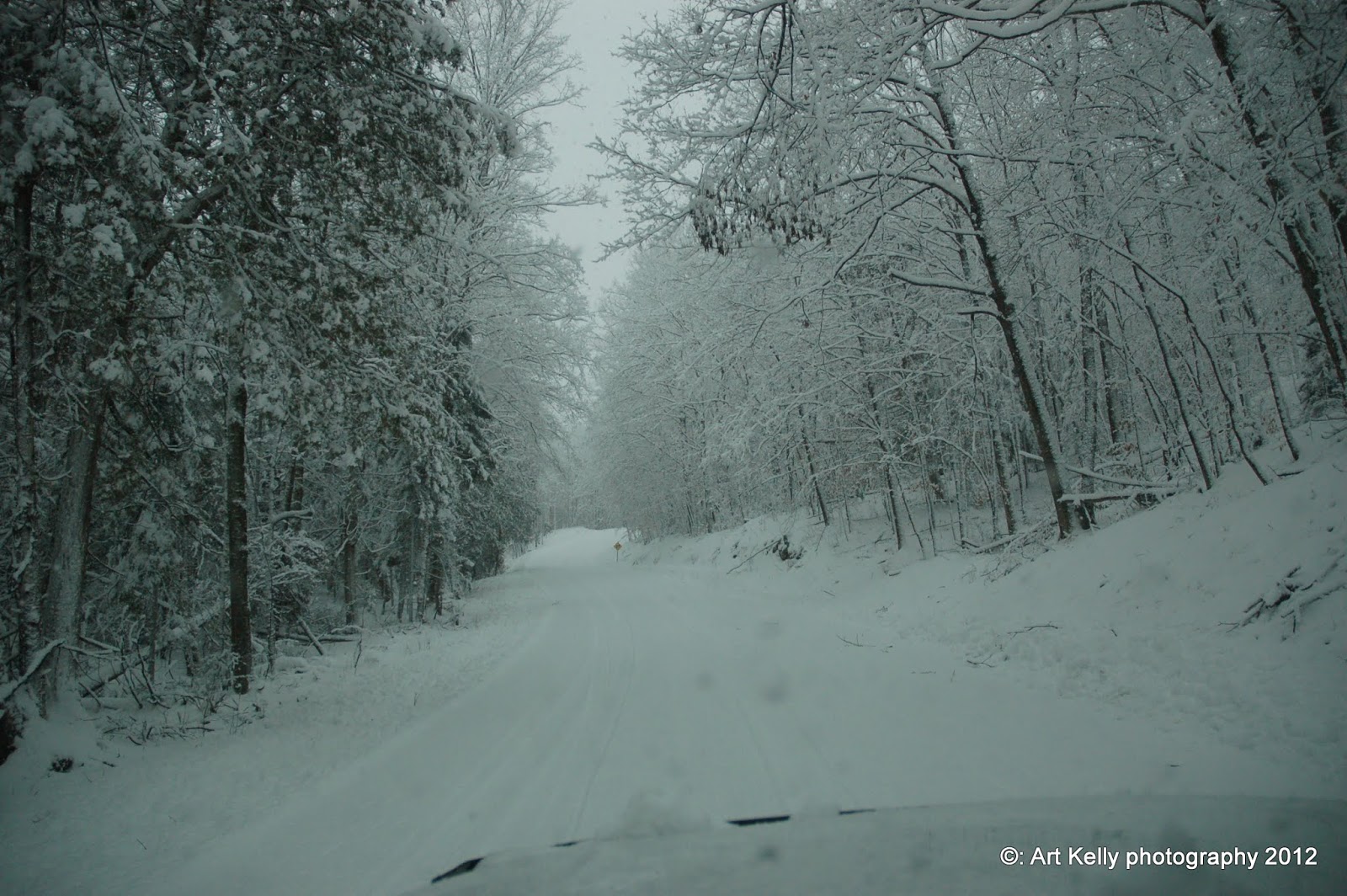 Living Off Grid - 45.05 N, 77.85 W: FIRST MAJOR SNOWFALL