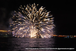 FOTO-FUEGOS-ARTIFICIALES-ALICANTE @gentedealicante 6