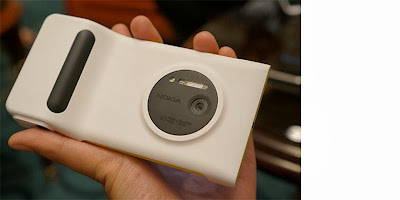 Microsoft Pastikan Nokia Lumia 1020 Masuk Indonesia 