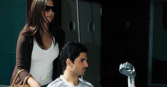 Sports Stars: Mikel Arteta With His Wife Lorena Bernal In These