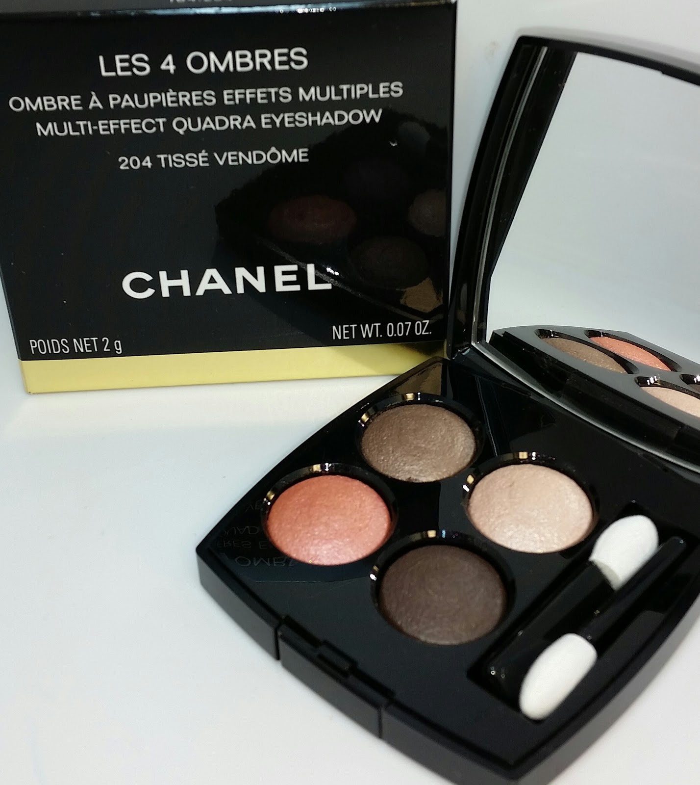 CHANEL Les 4 Ombres Multi-Effect Quadra Eyeshadow, 202 Tissé Camélia at  John Lewis & Partners