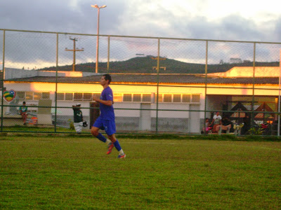 Comemoração de Horácio após marcar o gol da vitória(Foto: Carlos Alexandre/EIP)