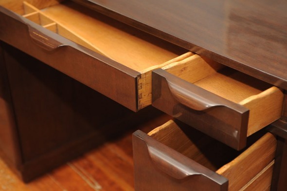 ¿Por qué elegir muebles de madera natural y no de otros materiales