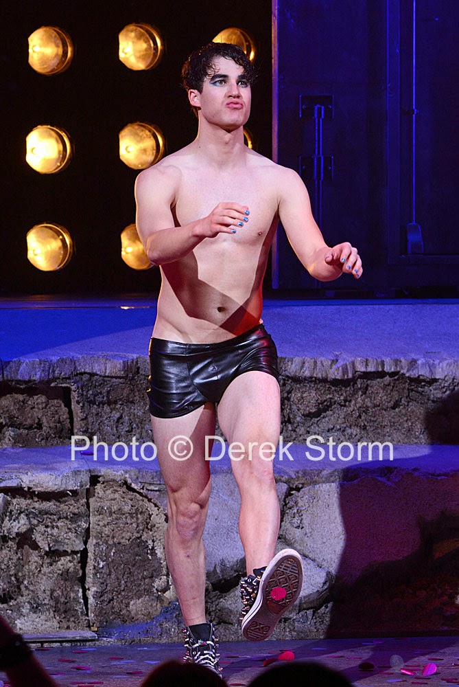 Darren Criss curtain call as "Hedwig and the Angry Inch" .