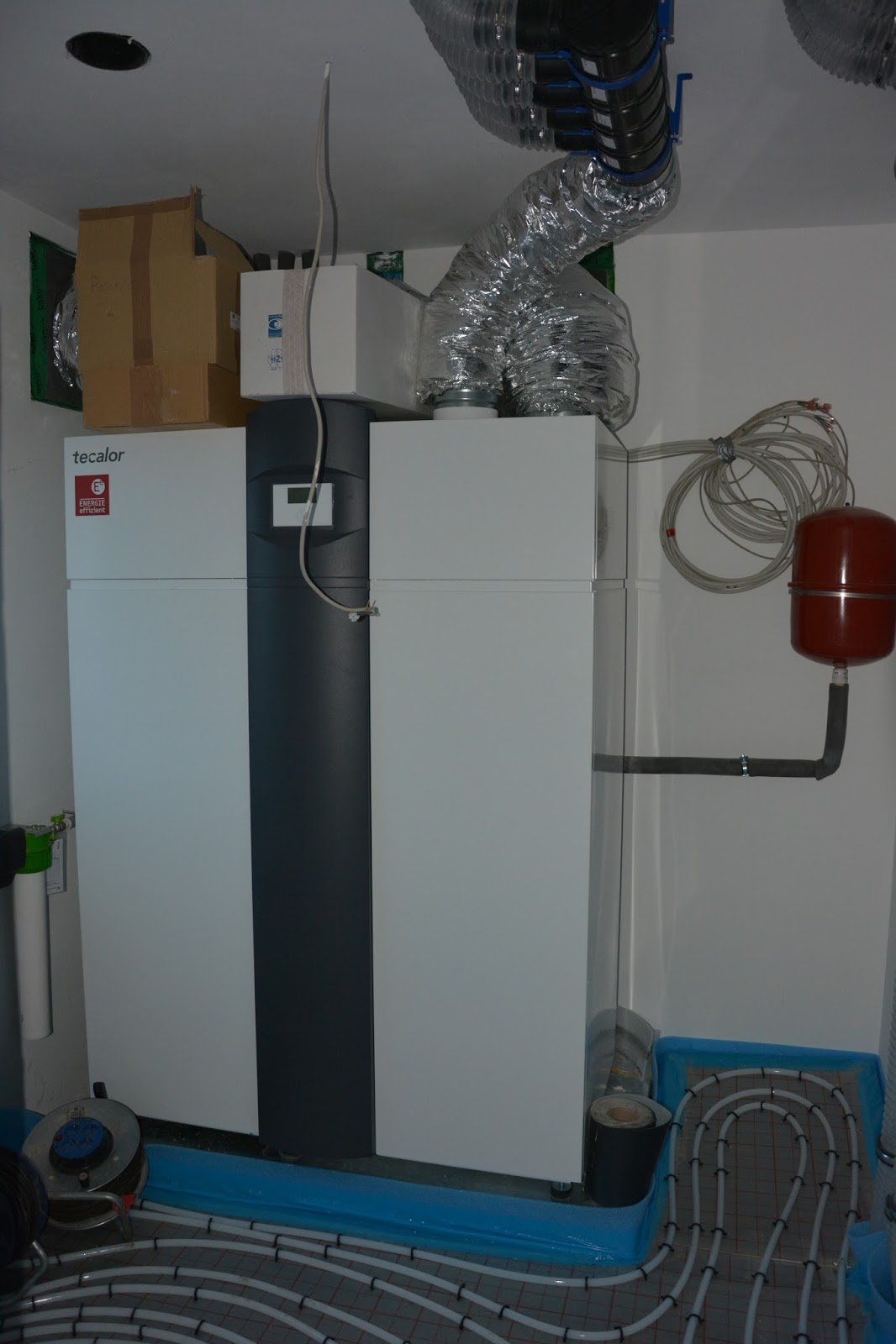 Bautagebuch: Unser Hausbau mit Allkauf: Installation der Heizungsanlage