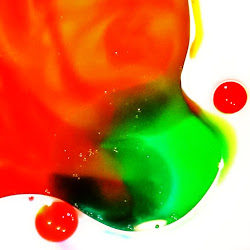 Food Coloring in Milk: Diving Dog