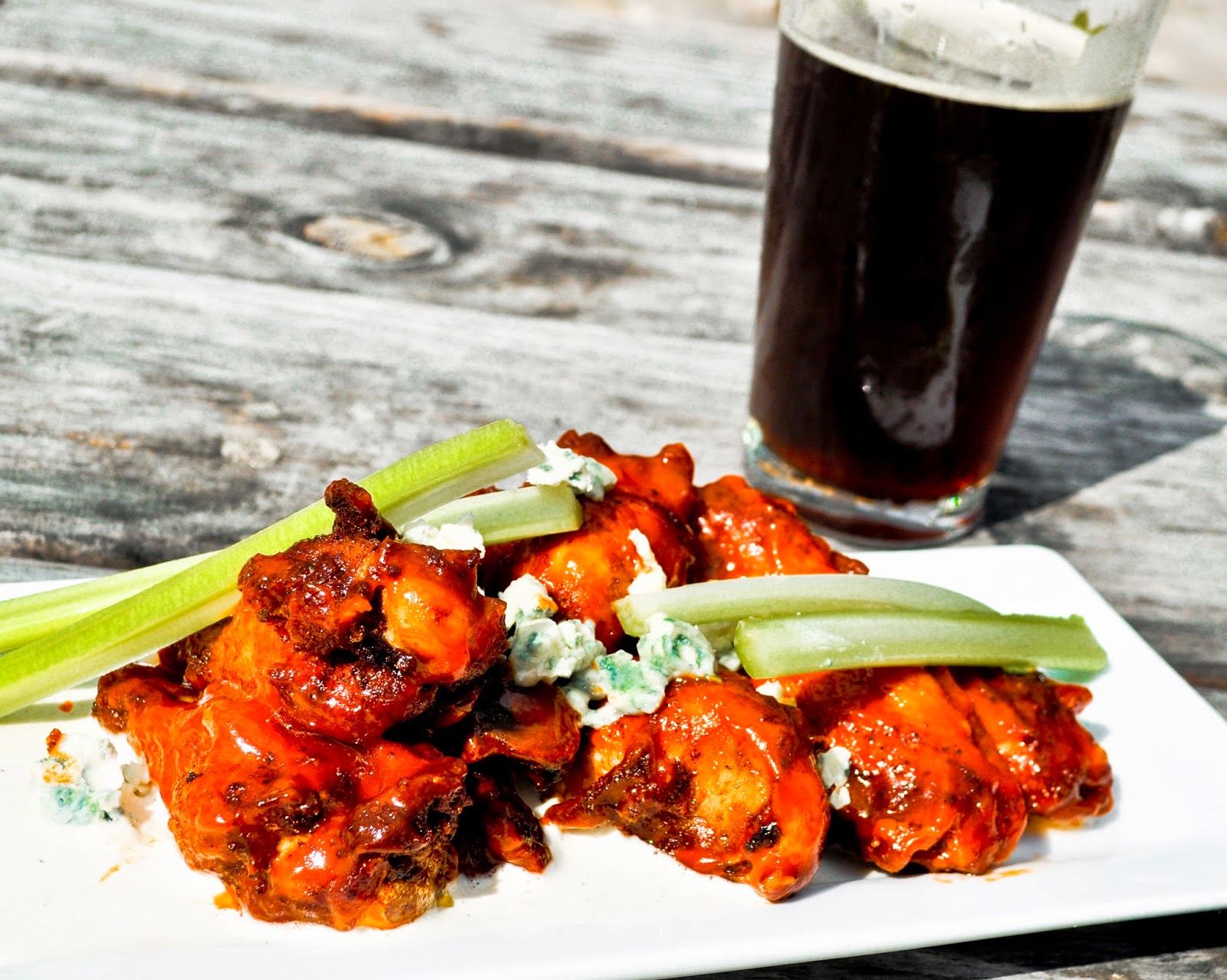 dallas happy hour ten bells tavern