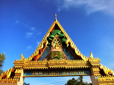 The entrance gate to Big Buddha
