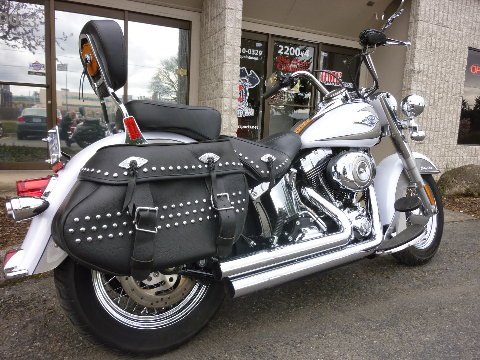 OMG Motorsports 2009 HarleyDavidson Heritage Solftail Classic FLSTC