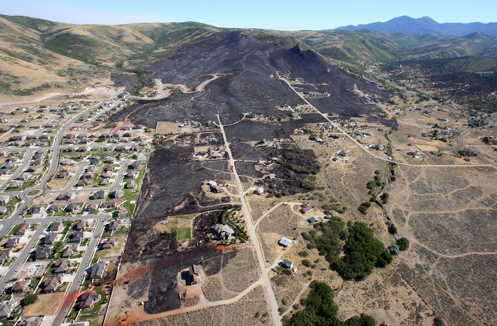 Scott G Winterton Photographer Aerials from the Herriman fire