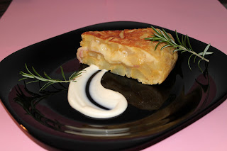 Tortilla De Patatas Rellena De Jamón York Y Queso
