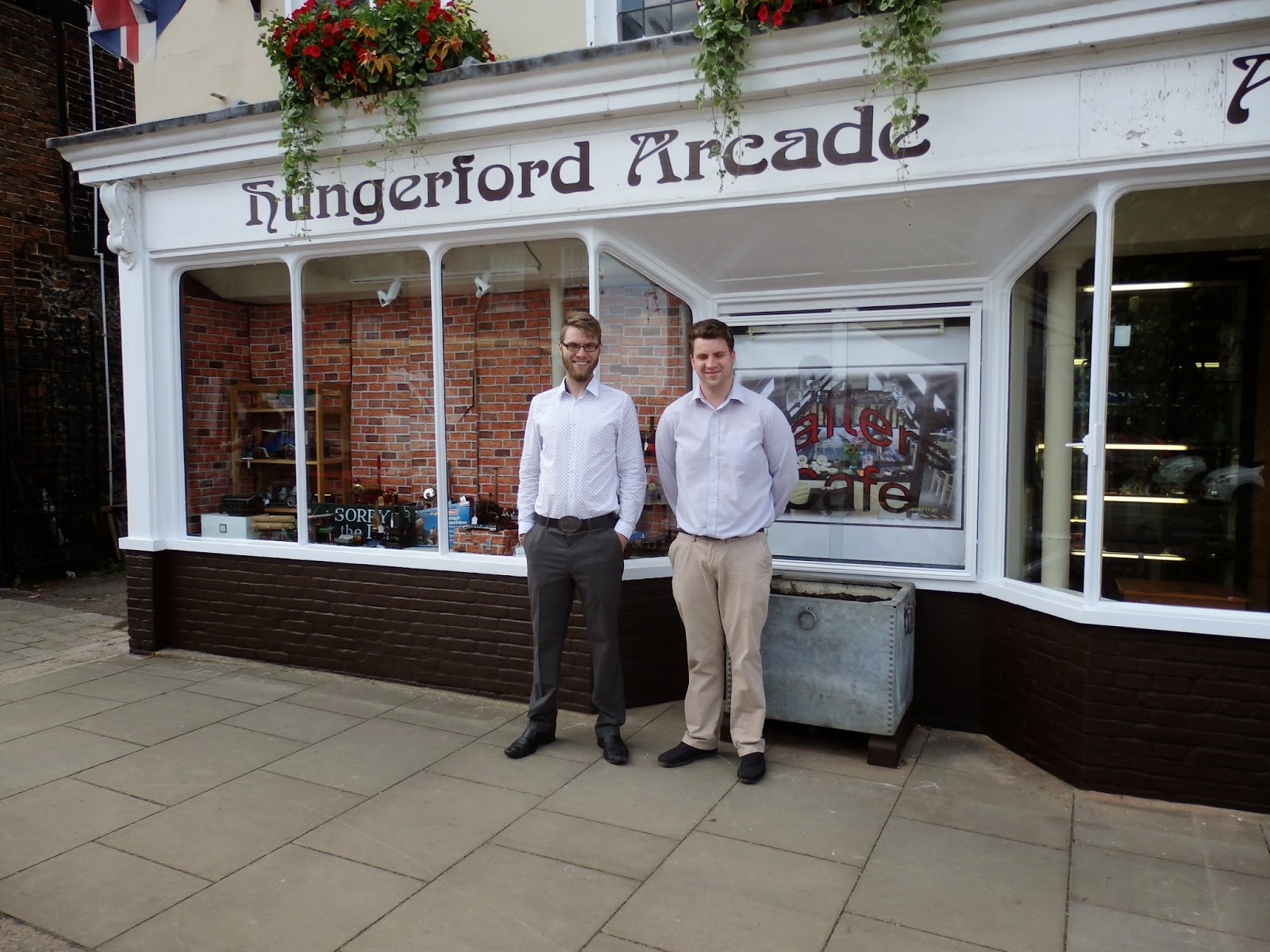 HUNGERFORD ARCADE ANTIQUES & COLLECTABLES Hungerford Arcade Training Day