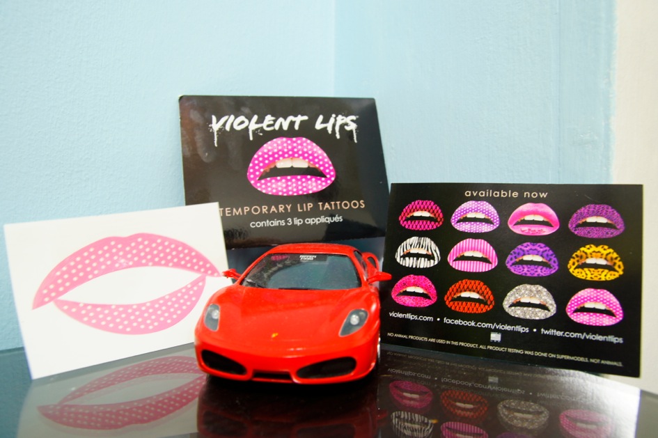 Goodies for the Beauties: Lip Tattoo : New Lips in the Making