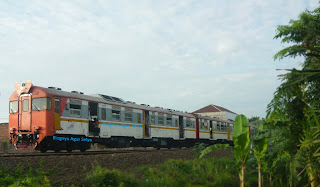 kereta per mei 2013, 60% penjualan tiket kereta masih didominasi