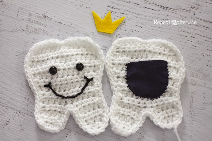 Repeat Crafter Me: Crochet Tooth Fairy Pillow