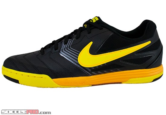nike futsal shoes nz
