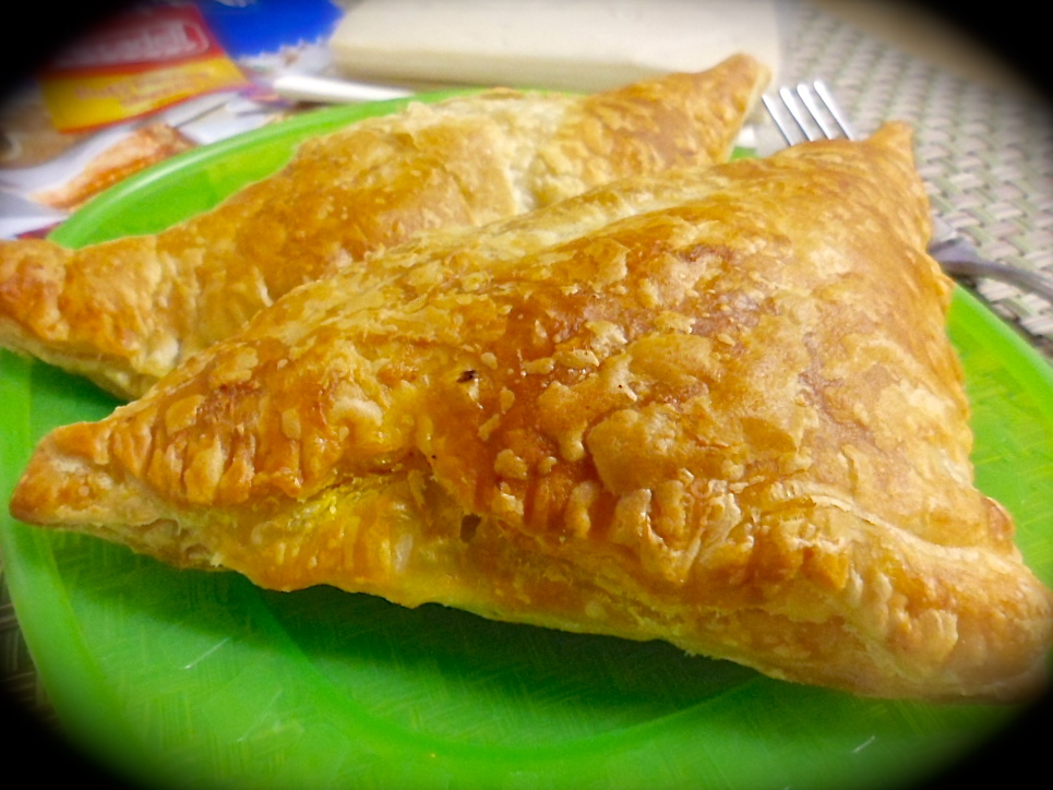 SASI'S KITCHEN Veggie Puffs