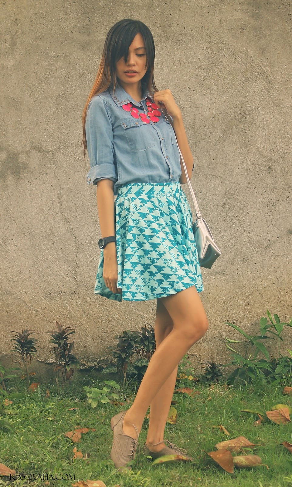 how to wear chambray shirt with skater skirts laid back look